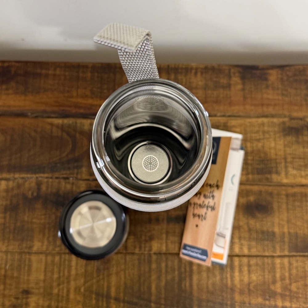 New Pure Zen Tea Infuser Bottle - Picture 6 of 9